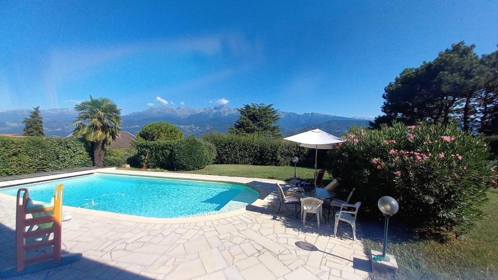 Villa avec vue Biviers Extérieur photo